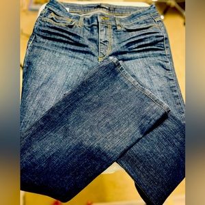 Almost new Joes jeans straight leg w/ flare boot cut